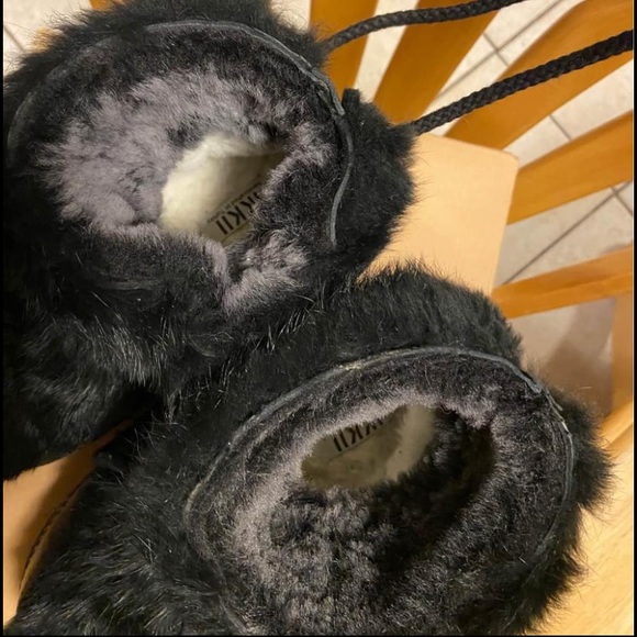 Ikkii (now known as Inuikii) real fur/shearling boots size 7 fits like size 6 - Picture 5 of 9